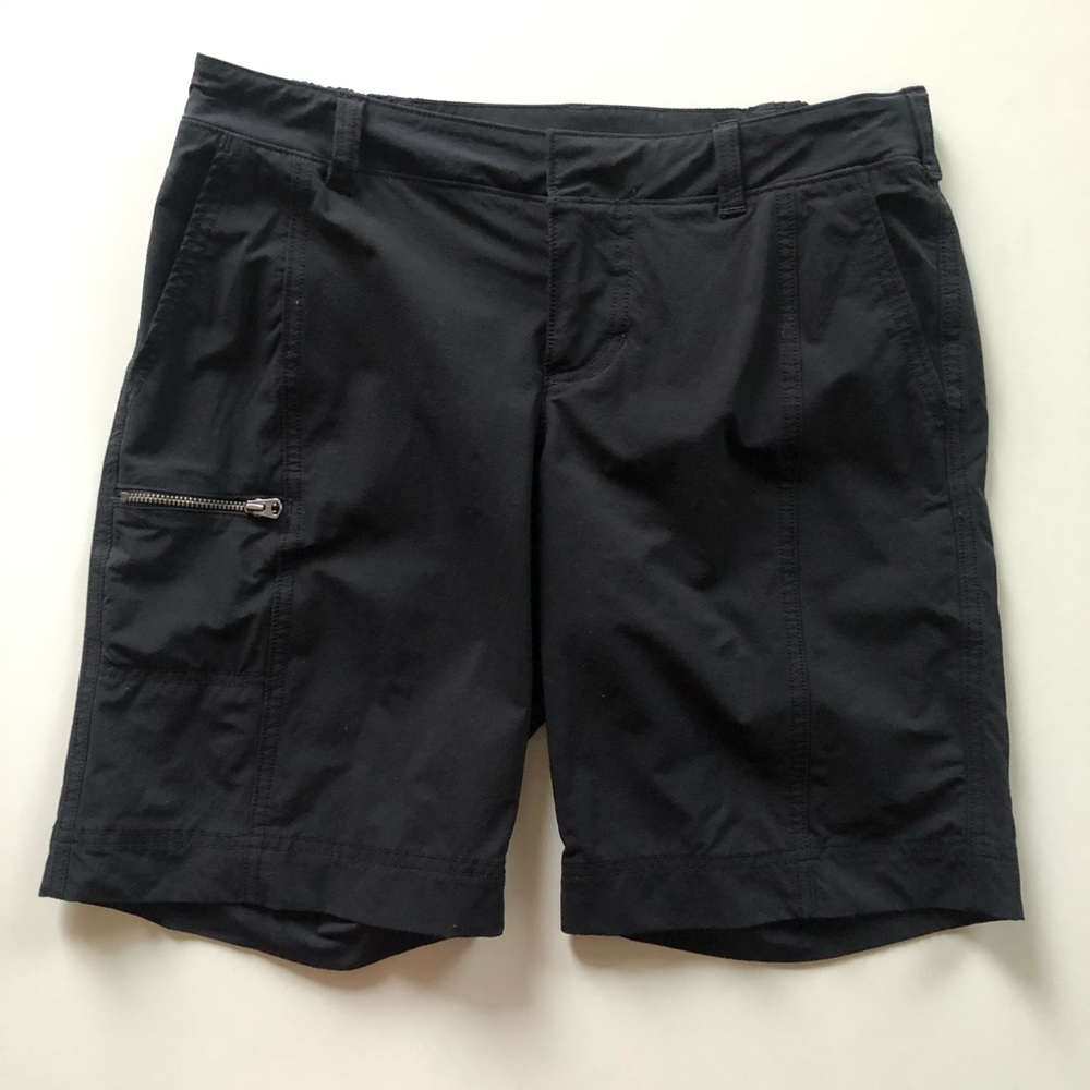 Athleta Dipper Black Bermuda Hiking Shorts Size 6